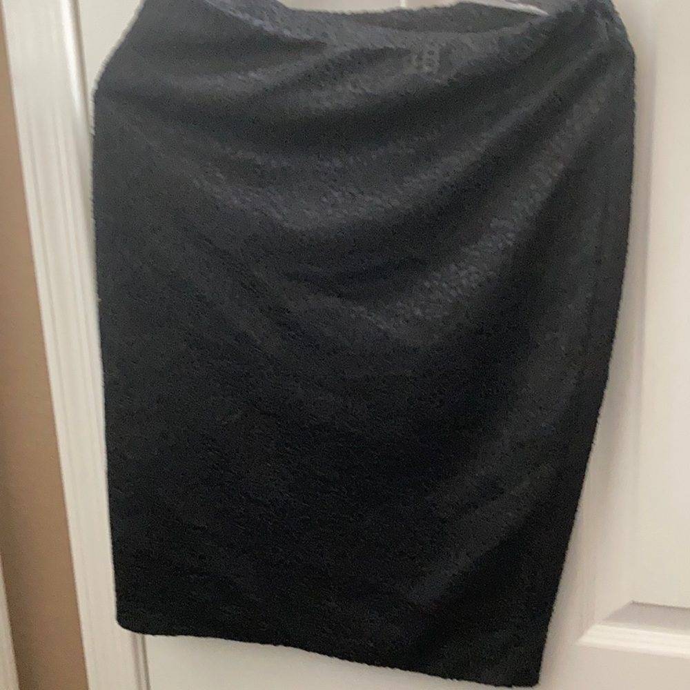 FINAL MARKDOWN Mossimo textured skirt small